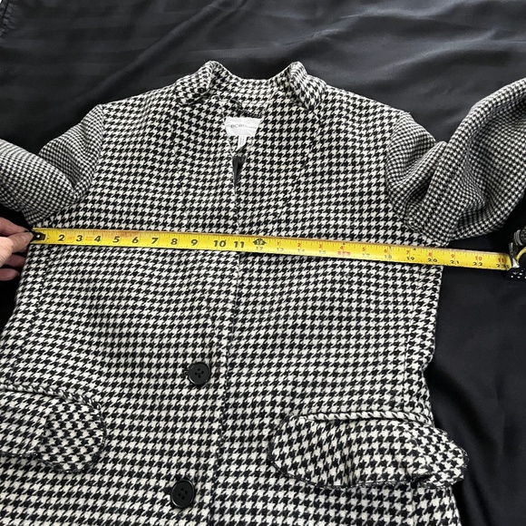 BCBG Houndstooth wool blend coat, Size SM. - Picture 12 of 16